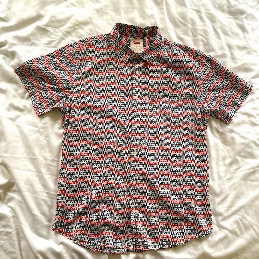 Vintage levi’s checkered print button down - size M
